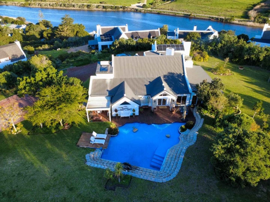 3 Bedroom Property for Sale in Stilbaai Oos Western Cape